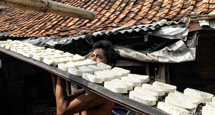 Harga Kedelai Mahal, 160.000 Perajin Tahu-Tempe Mogok Produksi