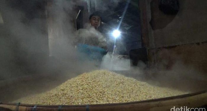 Perajin Tempe di Kota Malang Tetap Produksi Meski Harga Kedelai Naik