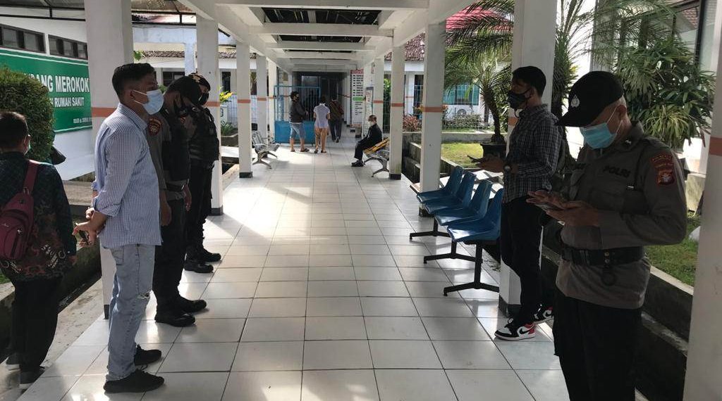 Polresta Palangka Raya Dampingi Keamanan Vaksinasi Covid-19 di RSUD Doris Sylvanus