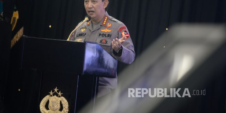 Polri Bantu Capai Target 1 Juta Vaksinasi per Hari