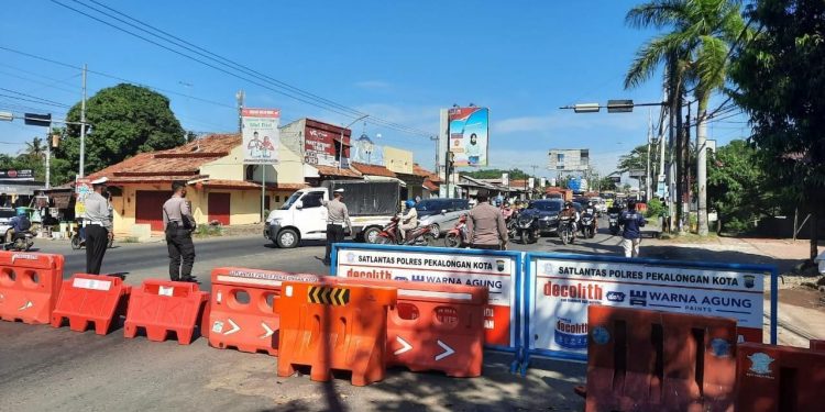 Cegah Penyebaran Covid-19, Kendaran Masuk Kota Pekalongan Diputar Balik