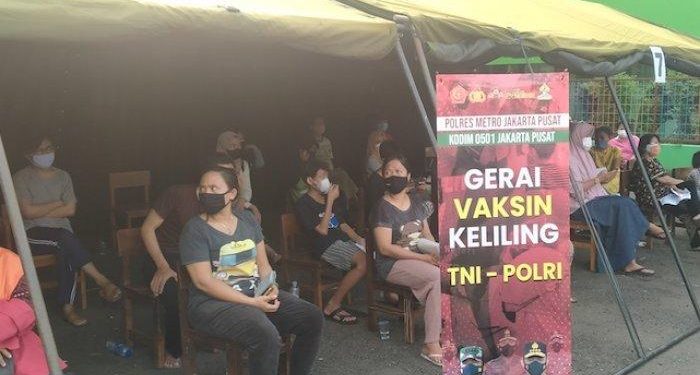 Gelar Gerai Vaksin Keliling, TNI-Polri Targetkan 20.000 Warga Duri Pulo Menerima Vaksinasi