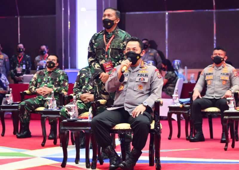 Kapolri Tegaskan TNI-Polri Terus Bersinergi Wujudkan Target Vaksinasi Presiden Jokowi