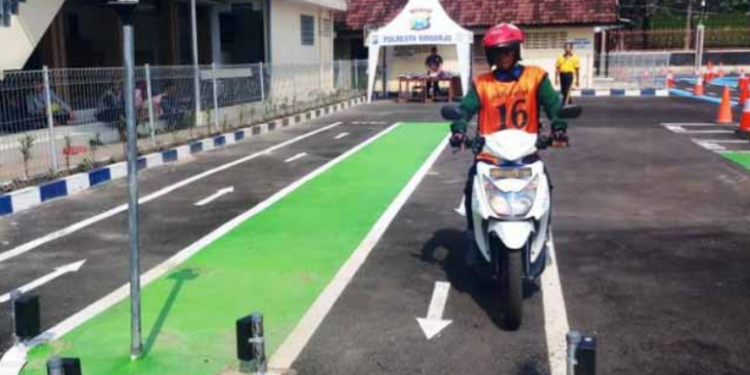 Bisa Latihan Dulu di Polres Setempat Sebelum Ujian Praktik SIM, Ada Pelatihnya Juga
