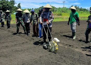 Program Kasuari , Satgas Binmas Wilayah Sarmi Hadiri Acara Pencanangan Tanaman di Kampung Asyaf_