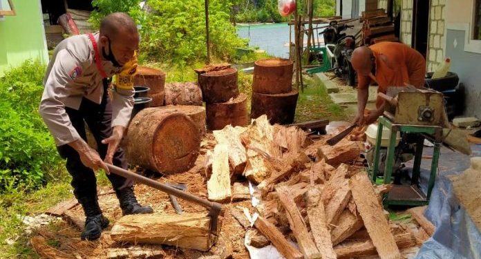 Binmas Noken Yapen Dukung Pengembangan Petani Sagu di Kampung Nundawipi