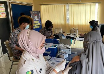 Akselerasi Vaksinasi, Biddokkes Polda Banten Terus Laksanakan Vaksinasi Covid-19