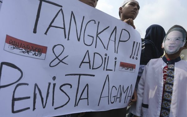 Apakah Selalu Ada Motif Politik Dibalik Sejarah Penistaan Agama di Indonesia?