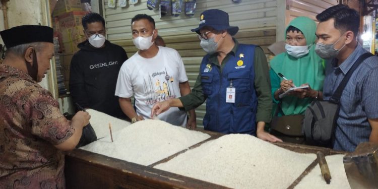 Kementan Memantau Stok Pangan di Pasar Tradisional