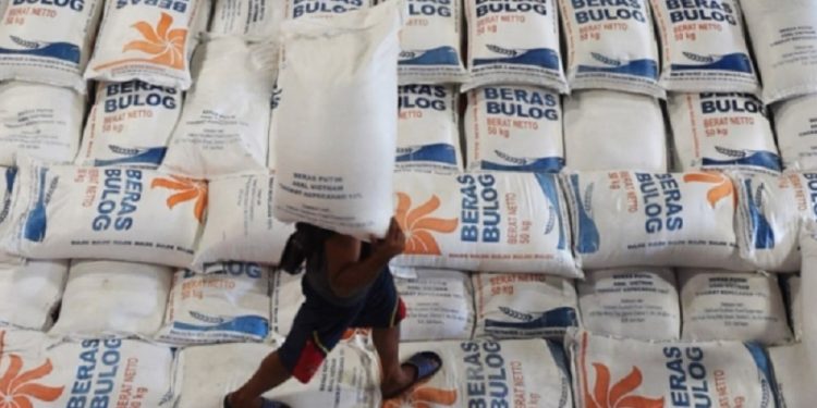 Program Bantuan Pangan Beras Turunkan Kemiskinan di Indonesia