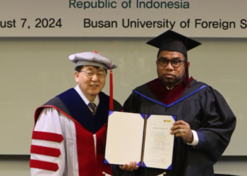 Dr. Ali Mochtar Ngabalin