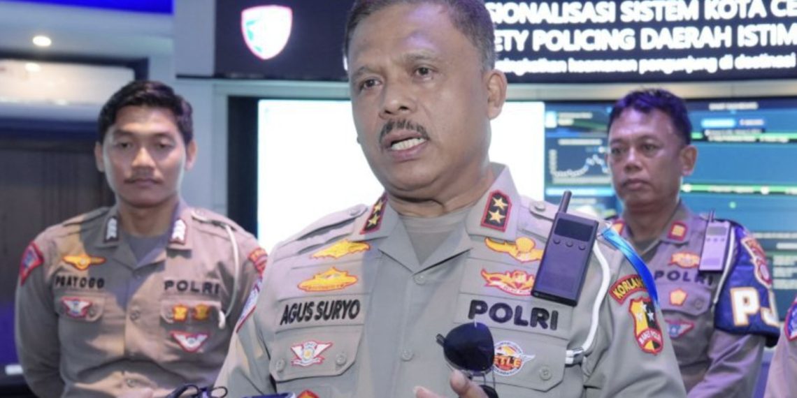 Kepala Korps Lalu Lintas (Kakorlantas) Polri Inspektur Jenderal Polisi Agus Suryonugroho mengecek kesiapan Smart City Yogyakarta
