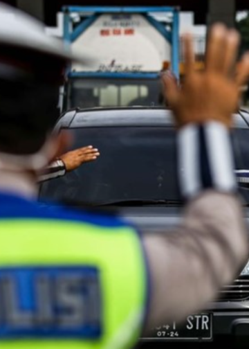 transformasi polisi lalu lintas membangun budaya keselamatan berlalu lintas