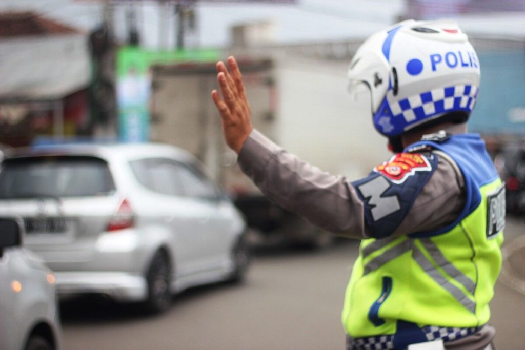peran polisi lalu lintas dalam menjaga kepercayaan masyarakat