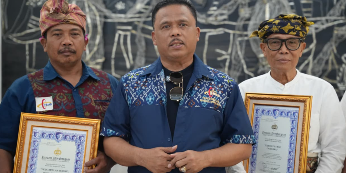 penghargaan komunitas mendukung kelancaran lalu lintas Bali