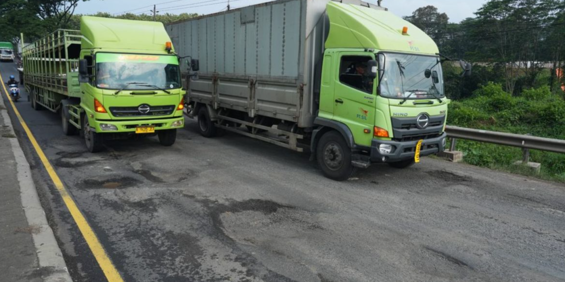 menertibkan kendaraan over dimension over load di jalan negara